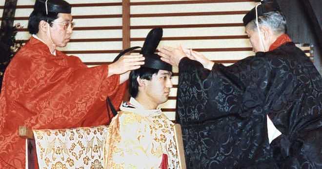 日本王室悠仁亲王成年礼耗1亿日元,民众信任危机,下台风险变大(组图) - 2