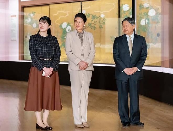 日本王室悠仁亲王成年礼耗1亿日元,民众信任危机,下台风险变大(组图) - 3
