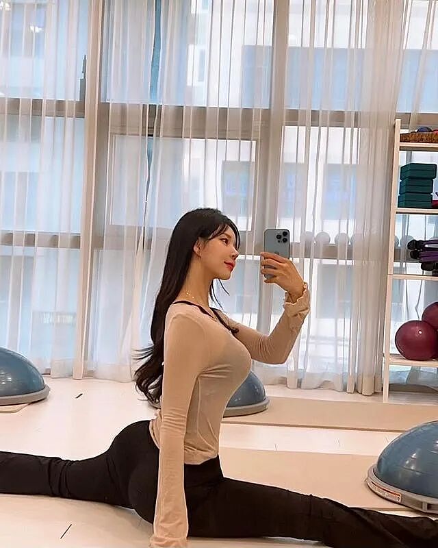【美女】好美的韩国健身网红,完美腰臀比,很抓眼球(组图) - 11