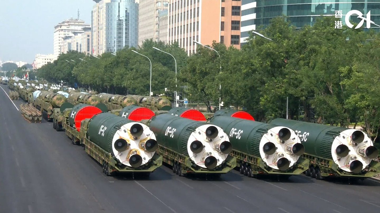 全球关注中国导弹！东风、惊雷、巨浪有何分别（组图） - 4
