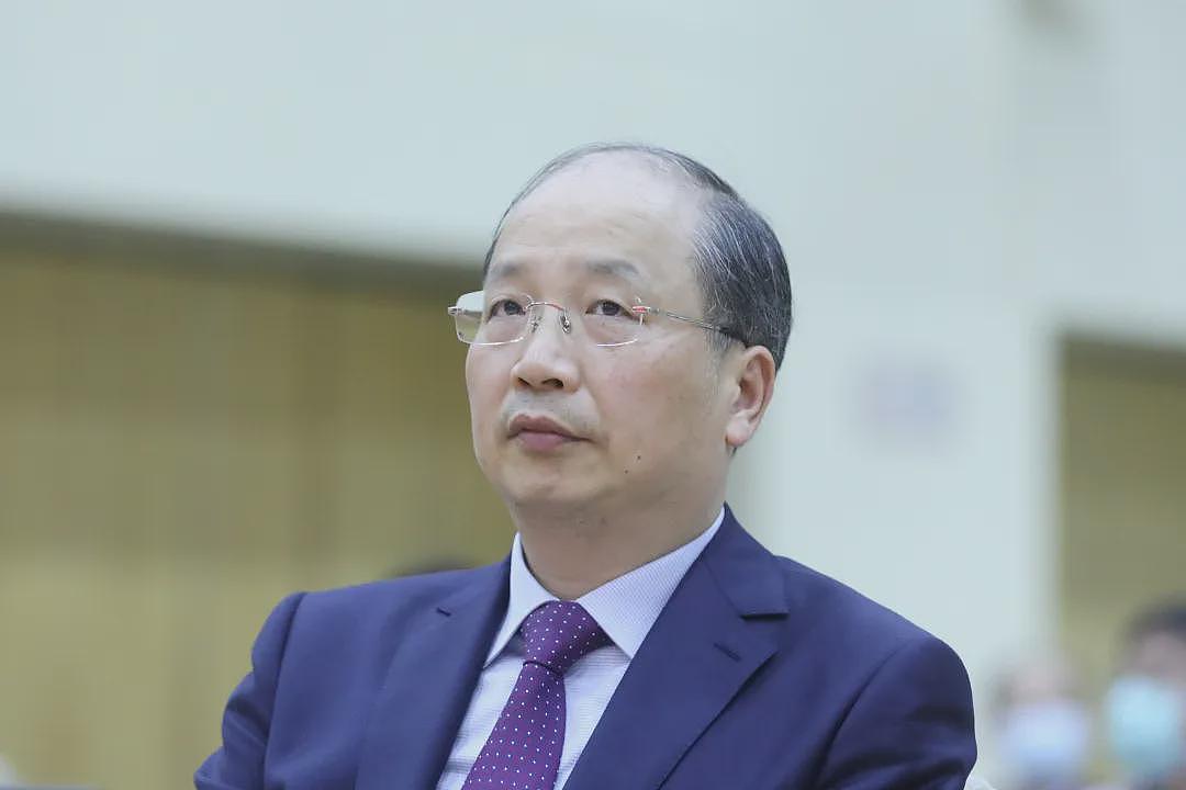 易会满被查，他从基层计划员干到证监会主席！任内A股公司增加约1700家，沪指仅上涨190点，20次跌破3000点（组图） - 2