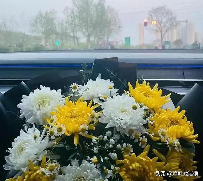 26岁辅警去世,把全部遗产留给前女友,没想他们的故事竟如此悲凉(组图) - 8