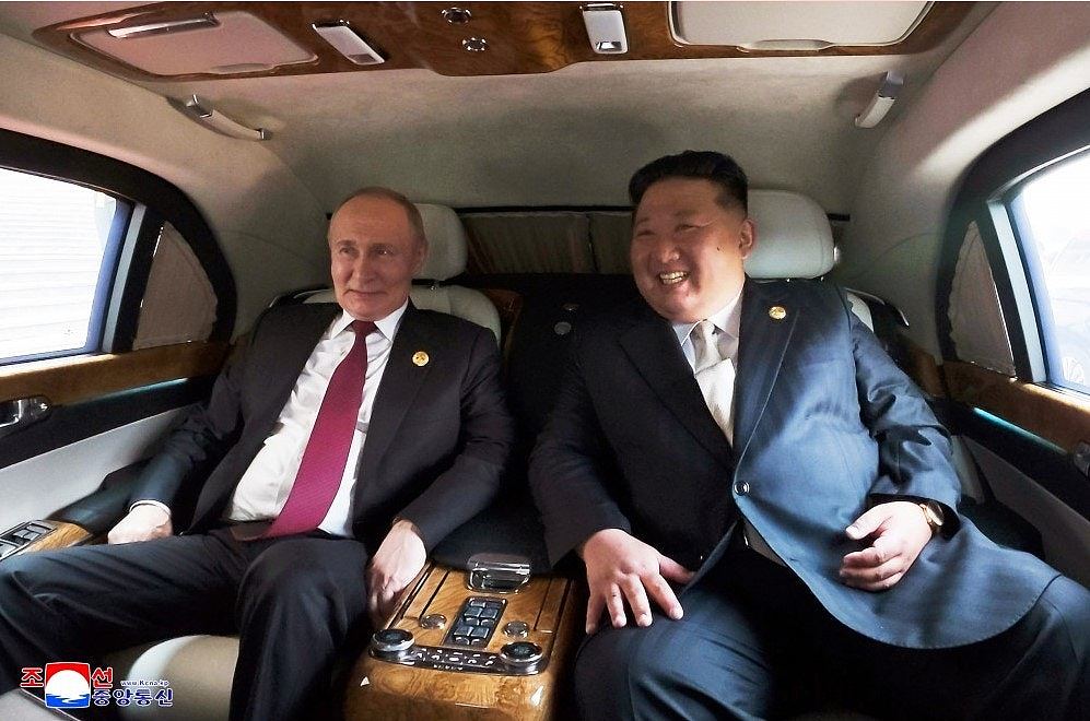 中国阅兵金正恩成大赢家，外交成果证已非小弟？（组图） - 3