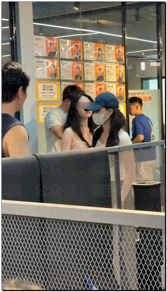 震撼!健身教练睡4个女会员败露被2个美女上门抽耳光砸头(组图) - 14