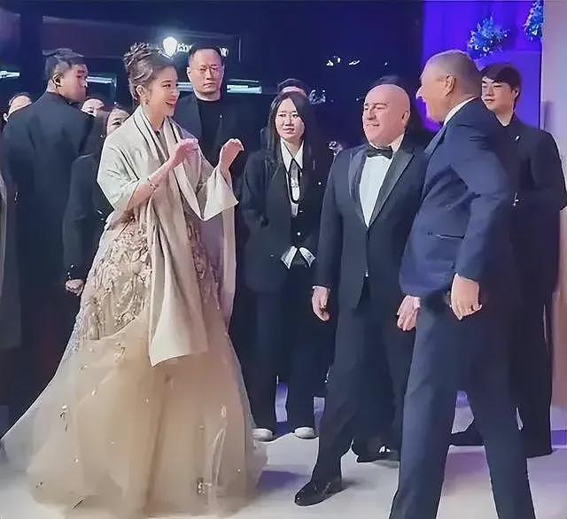 刘亦菲担心的事发生了！力压宋佳、杨幂占C，暴露内娱“畸形”？（组图） - 36