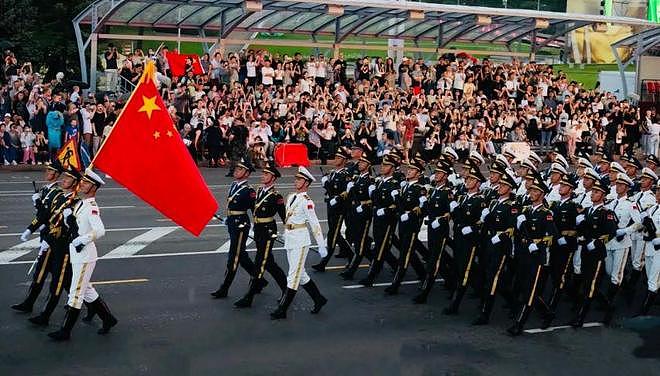 阅兵出现重大失误?导弹挂反、字打错,央视曝真相,涉及82名英烈(组图) - 21