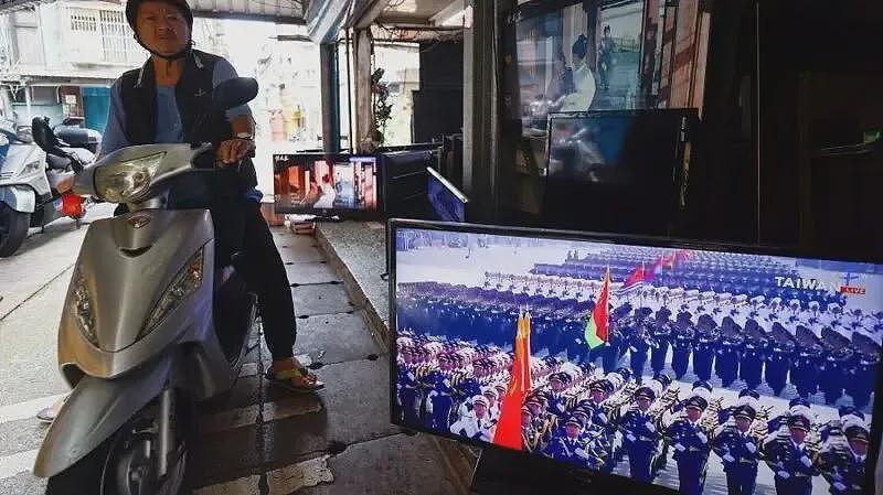 胡锡进:受到大阅兵惊吓,台当局成了发抖的哑巴(组图) - 1