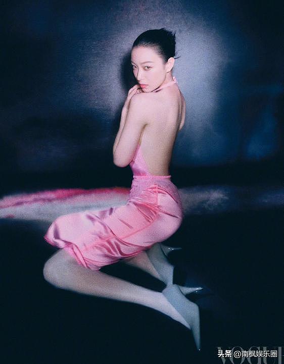名场面!11大女星拍杂志封面,刘亦菲C位,把宋佳杨幂秒成陪衬(组图) - 16