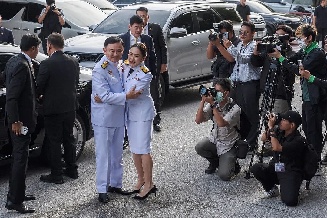 阿努廷恐成过渡总理，泰国政治危机继续（组图） - 2