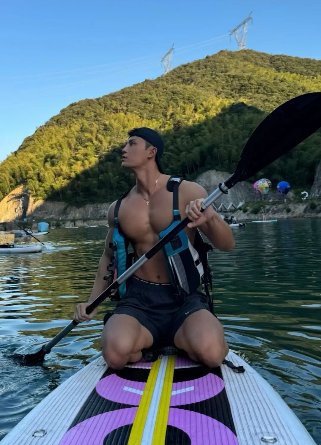 【帅哥】山东黑皮猛男教练有颜有身材！极品大脚，壮硕肌肉持久打桩...（组图） - 3
