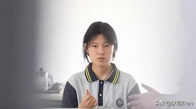 新学期到了,姜萍和家人现状被曝(组图) - 6