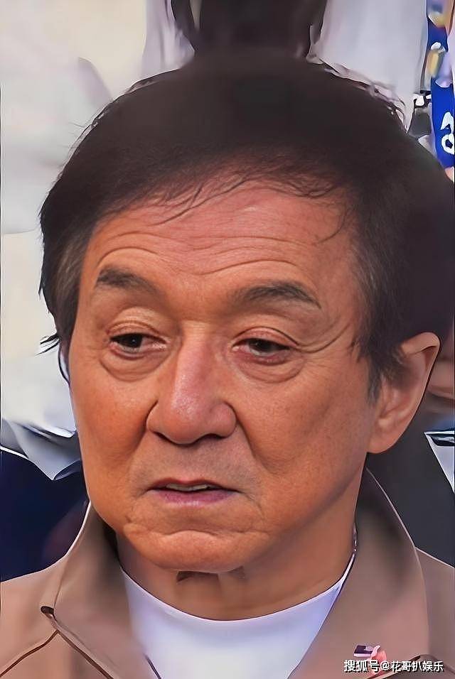 身上伤病多不能睡床...王晶曝成龙身体问题（组图） - 4