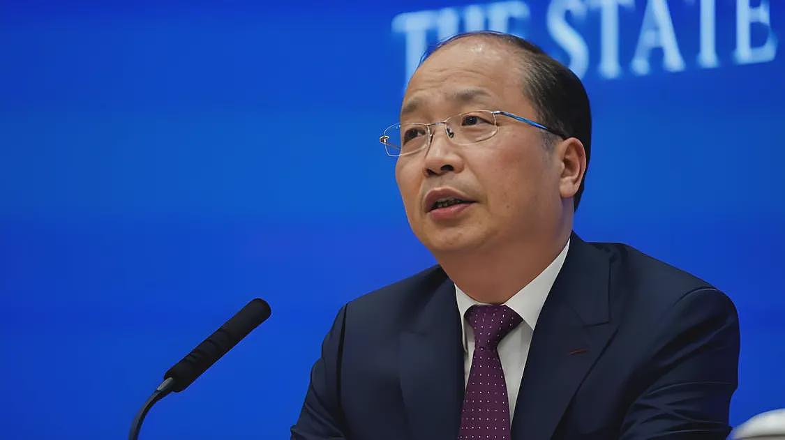 易会满:从“草根行长”到金融巨虎的坠落(图) - 1