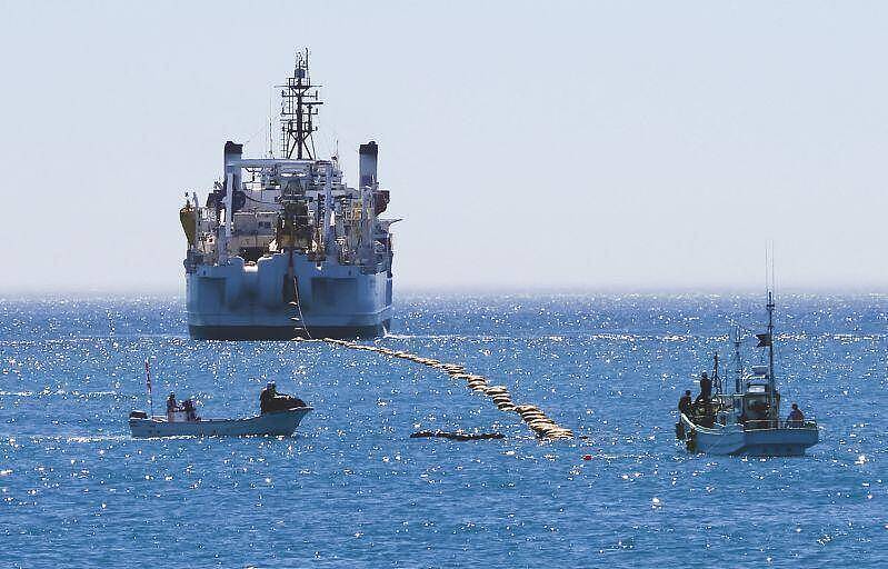 红海海底电缆惊传断裂!亚洲、中东网路大乱,胡塞叛军攻击疑云再起(组图) - 1