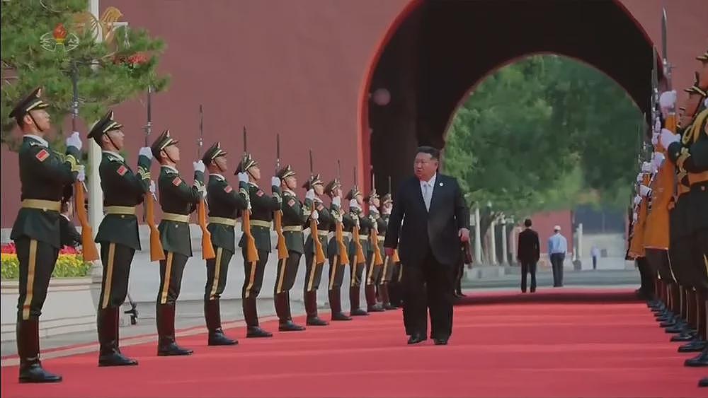 朝鲜播出金正恩访华纪录片，公开大量细节（组图） - 5