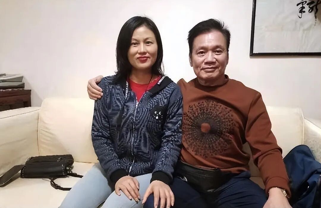 知名港星被曝失联，手机号码停用，丧妻后与子女关系疏离（组图） - 9