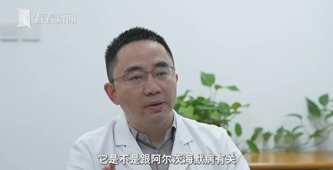 家里清出30吨！男子彻底崩溃：老妈有3套房，越堆越多！开门瞬间涌出……（组图） - 18