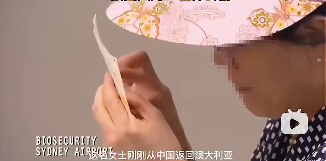 入境被拒,中国小伙同官员爆发激烈争执!当众朝脸上吐口水,现场一度失控...(组图) - 4