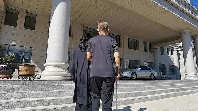 盲人企业家称多次帮政府垫资超千万,结果自己企业破产(组图) - 5