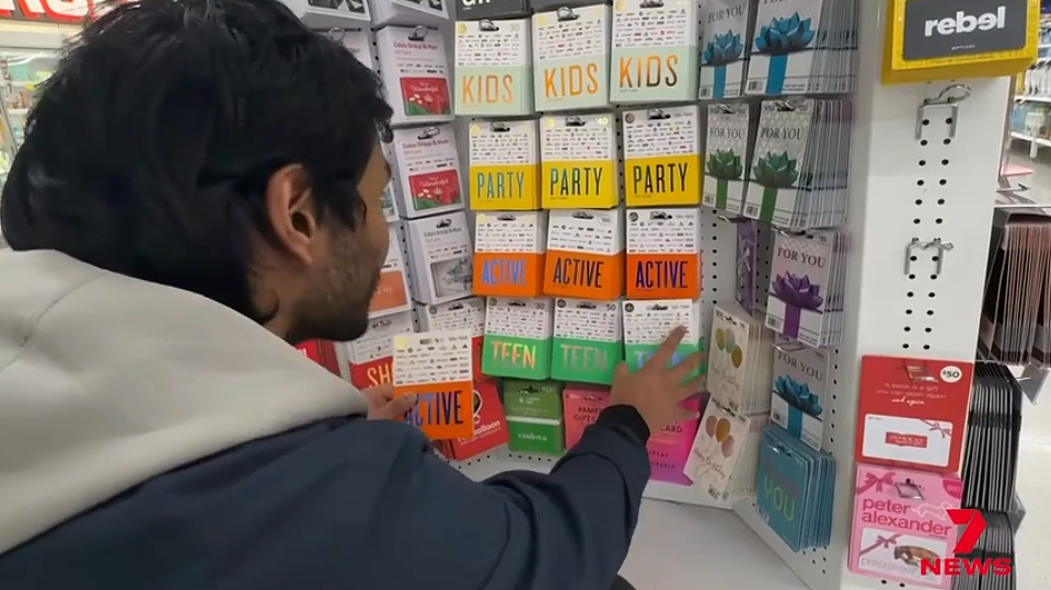 澳洲小哥买了$500礼品卡，还没用却发现里面的钱被花光！内幕曝光（组图） - 4