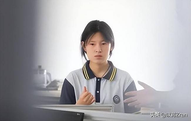 新学期到了,姜萍和家人现状被曝(组图) - 8