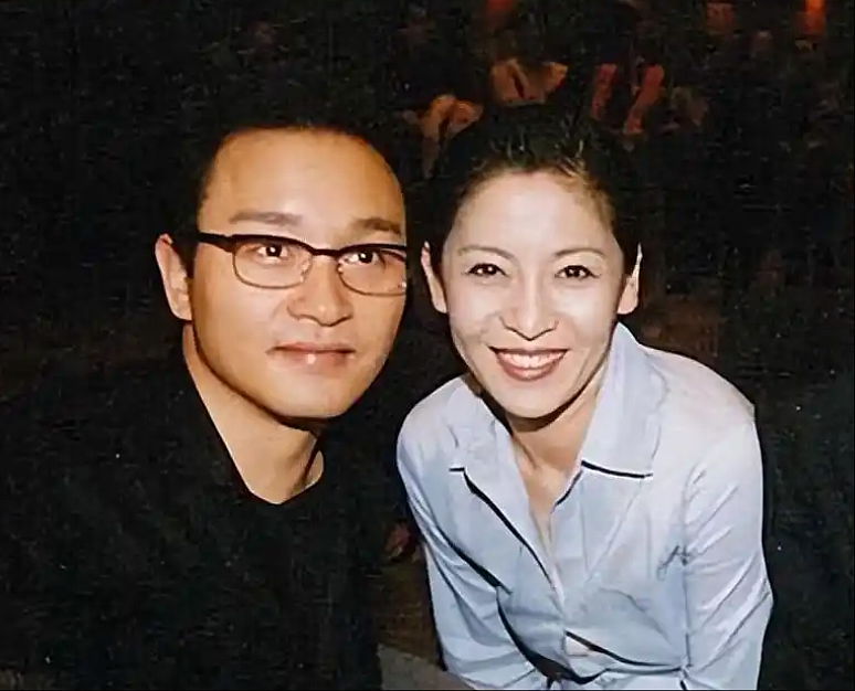 “有脏东西!” 向太曝张国荣离世内幕:不是因为抑郁症自杀,我内疚了22年(视频/组图) - 1