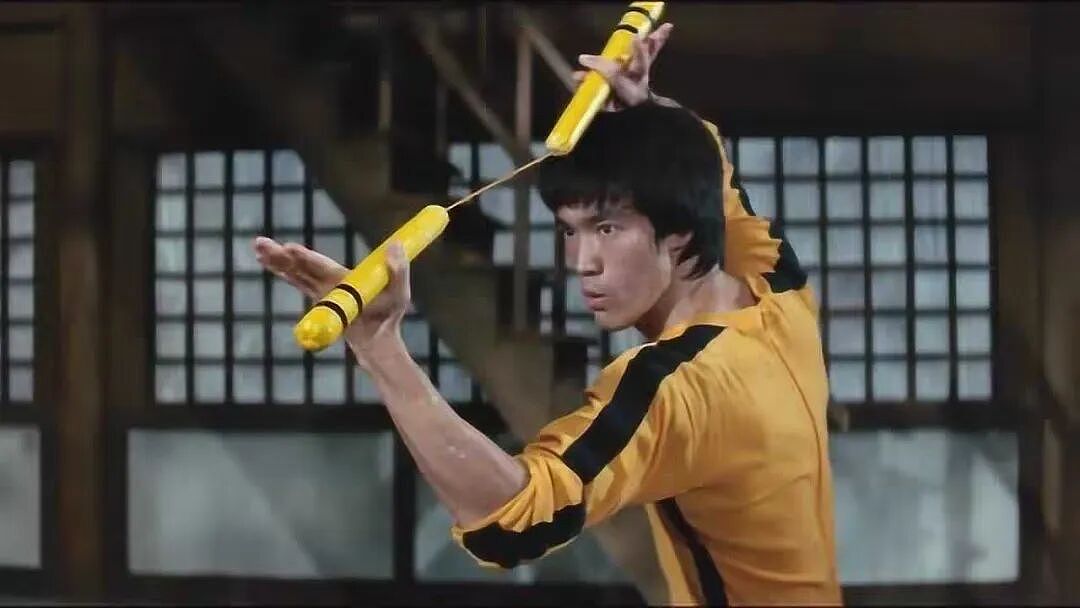 62岁李连杰自曝肿瘤惊魂，71岁成龙还在拼命：功夫巨星们的魔幻2025（组图） - 10