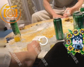 热搜第一!演员许凯被曝长期聚众赌博,“一年输赢高达百万”,边抽烟边打牌画面曝光(视频/组图) - 1