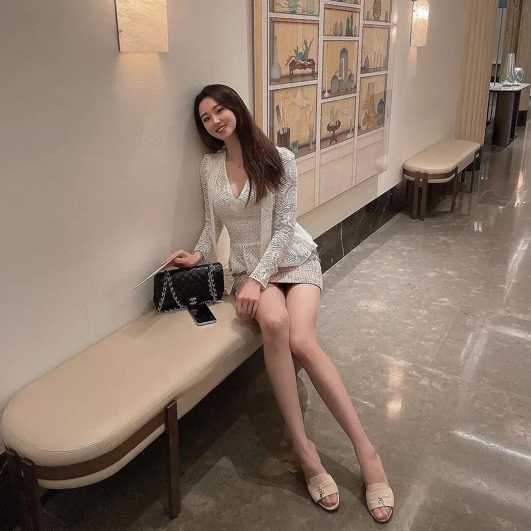 【美女】极品辣妈!这身材颜值,真的很迷人(组图) - 12
