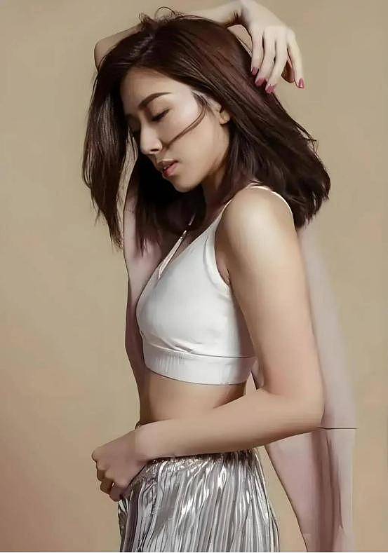 TVB前花旦婚后大解放真空上阵，大秀完美身材...（组图） - 6