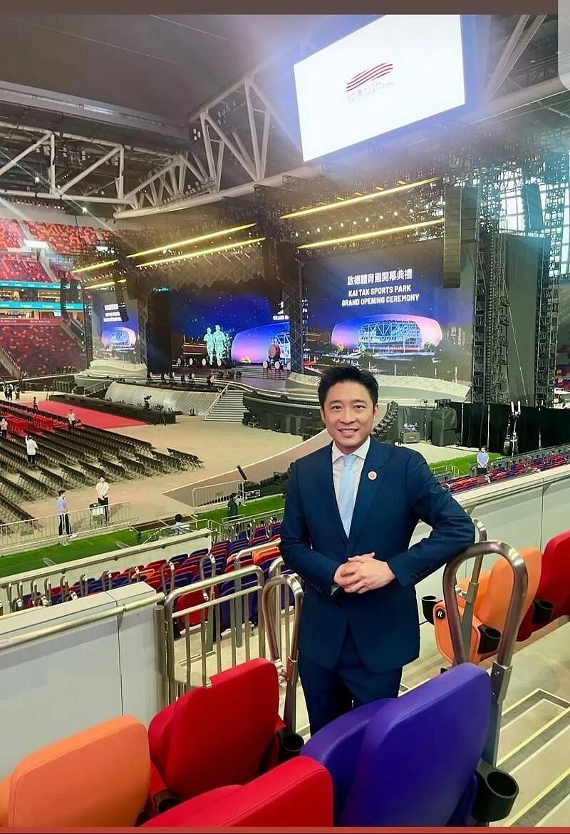 霍震霆谈对霍中曦希望，四字寄语内涵深远，反观李嘉诚已没有资格（组图） - 10