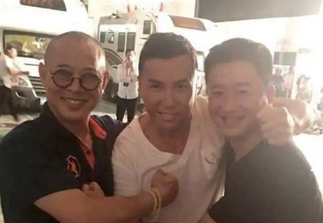 62岁李连杰自曝肿瘤惊魂，71岁成龙还在拼命：功夫巨星们的魔幻2025（组图） - 22
