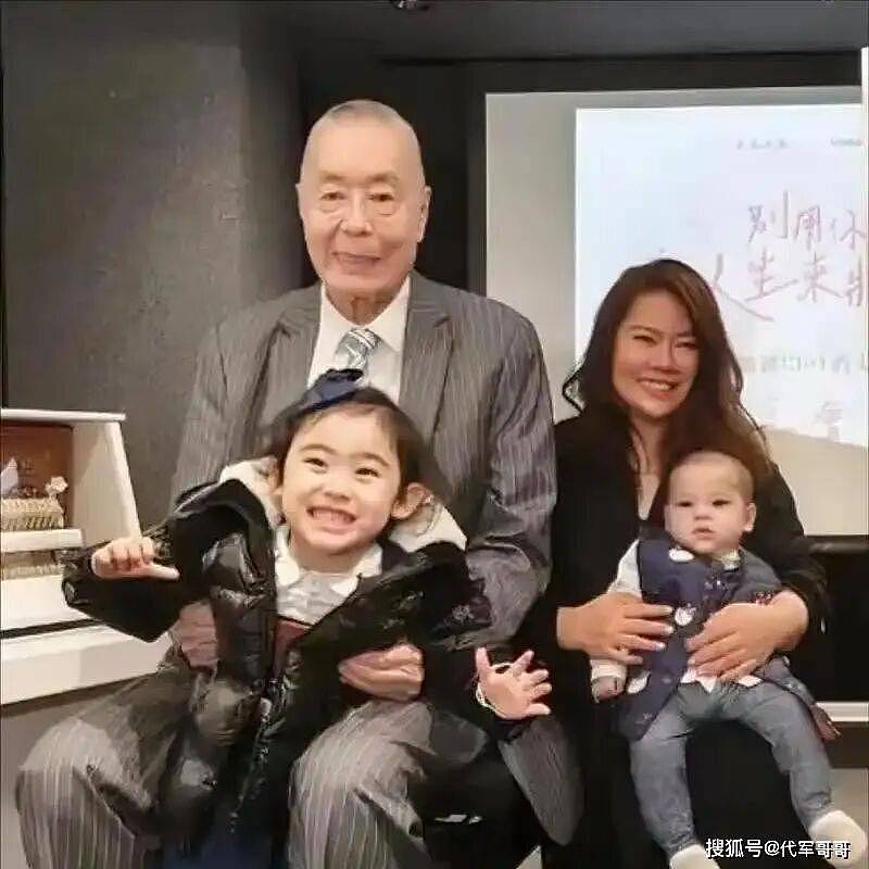 86岁刘诗昆：女儿5岁儿子2岁，太太说20年前就觉得他是优质男（组图） - 9