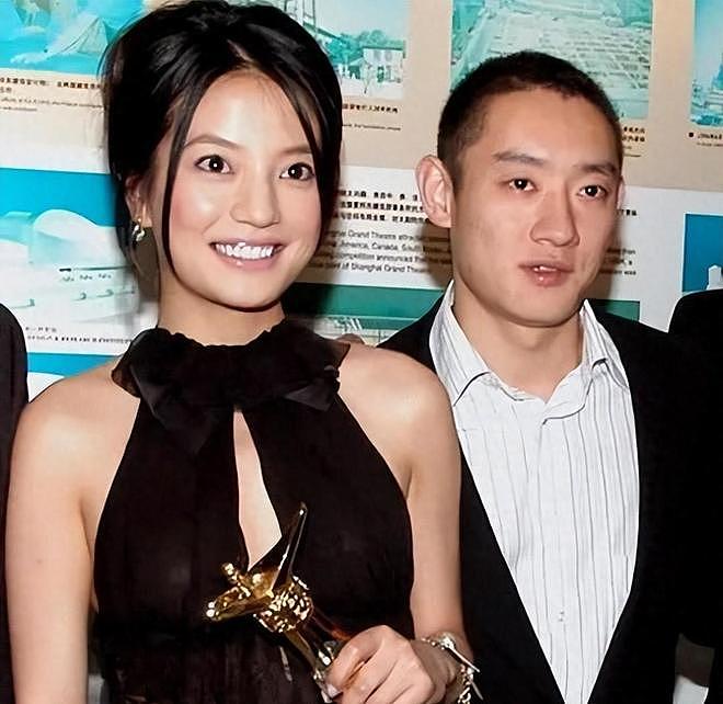 赵薇意想不到，分手二十年后汪雨再婚富贵女，她却陷入困境（组图） - 1