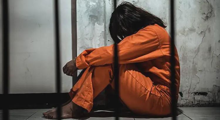 入境新加坡被拒,中国小伙同官员爆发争执!当众朝脸上吐口水...(组图) - 5