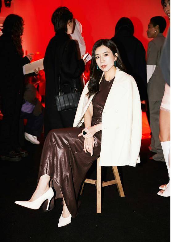 TVB前花旦婚后大解放真空上阵，大秀完美身材...（组图） - 8