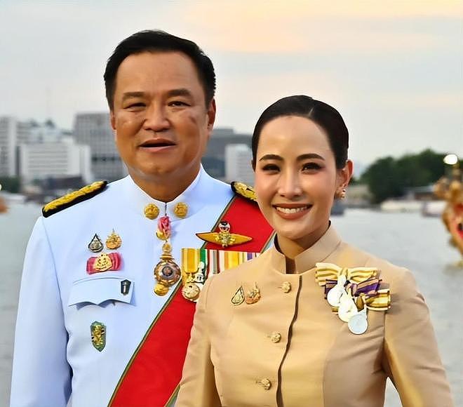 比泰剧精彩！泰国新华裔总理阿努廷43亿身家与“霸道总裁”式执政（组图） - 4