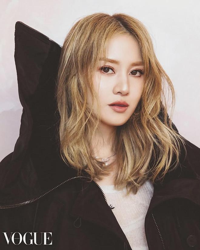 42岁徐子淇不装了!高调上Vogue封面,千亿儿媳要变“当家主母”(组图) - 8