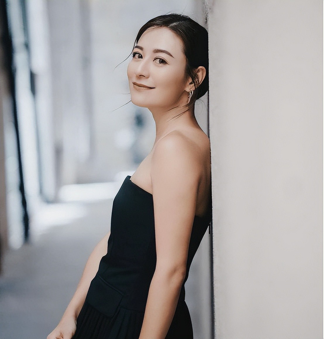 香港知名女星自曝曾被要求拔掉全部牙齿再出道,与公司打7年官司(组图) - 5