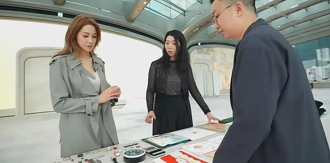 42岁徐子淇不装了!高调上Vogue封面,千亿儿媳要变“当家主母”(组图) - 12