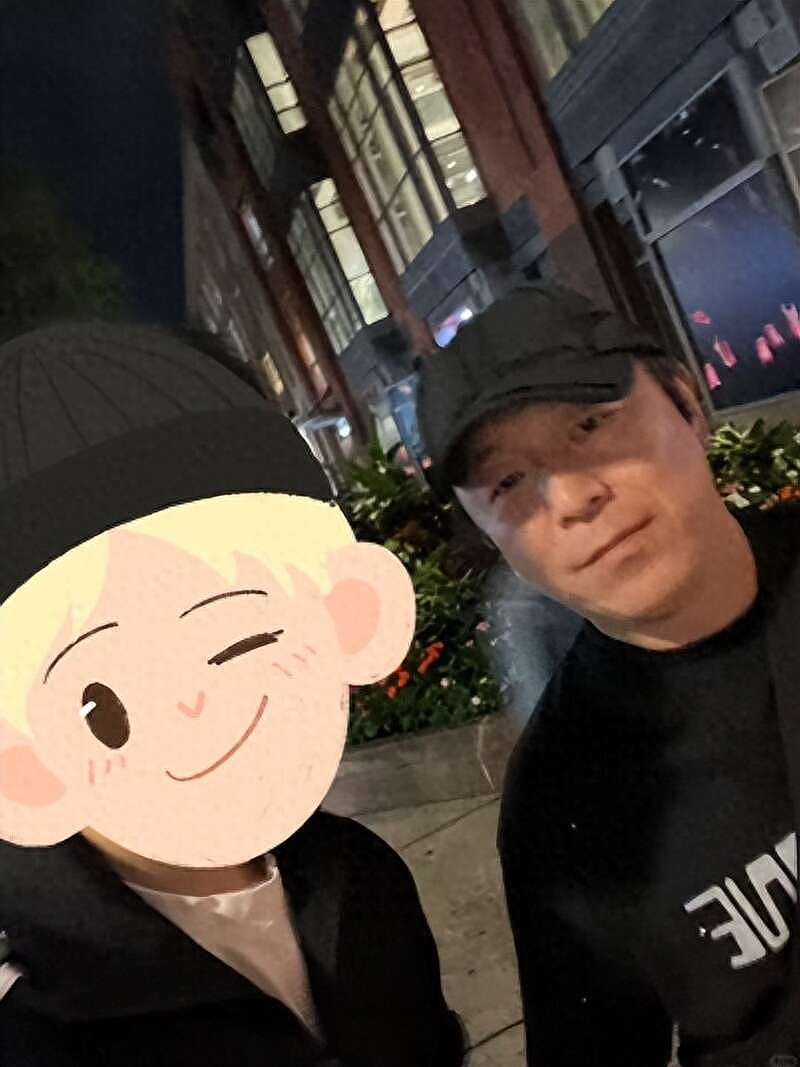 黄渤波士顿逛街被遇！孩子是美籍，见被认出后快跑（组图） - 1