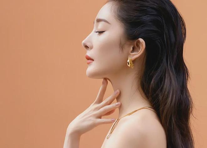好尴尬！娜扎误发杨幂“丑照”，暴露对方侧脸短板，亮点不止一个（组图） - 12