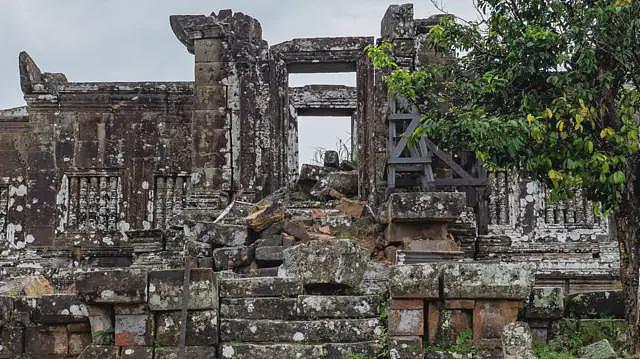 “我不敢回去”：探访受泰国边境冲突波及的柬埔寨村庄（组图） - 4