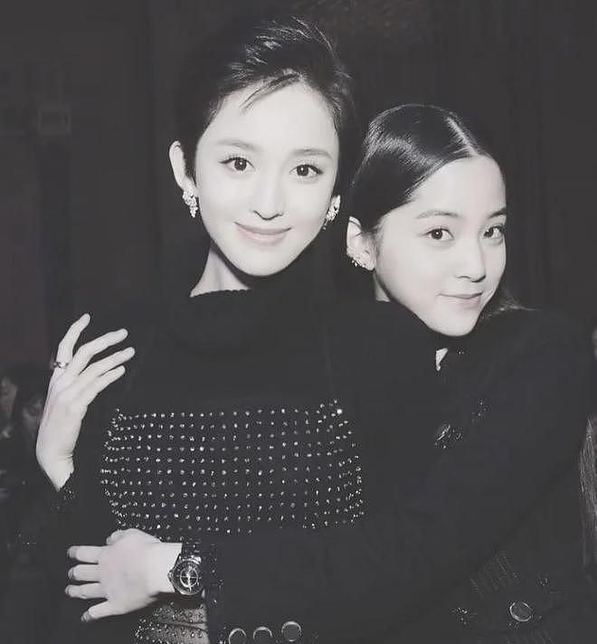 好尴尬！娜扎误发杨幂“丑照”，暴露对方侧脸短板，亮点不止一个（组图） - 3