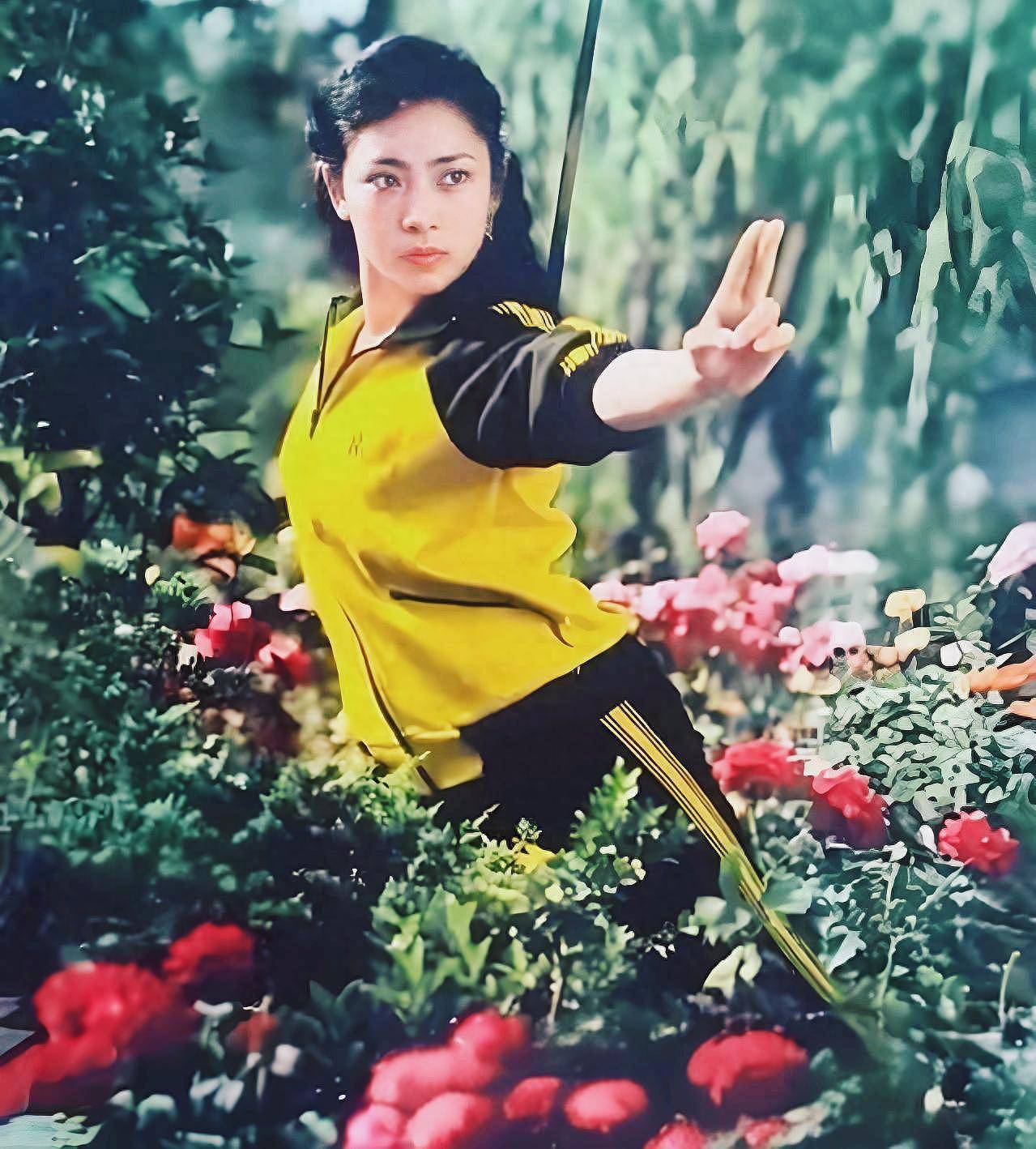 李连杰的前妻黄秋燕：2005年再婚，丈夫开小餐馆（组图） - 1