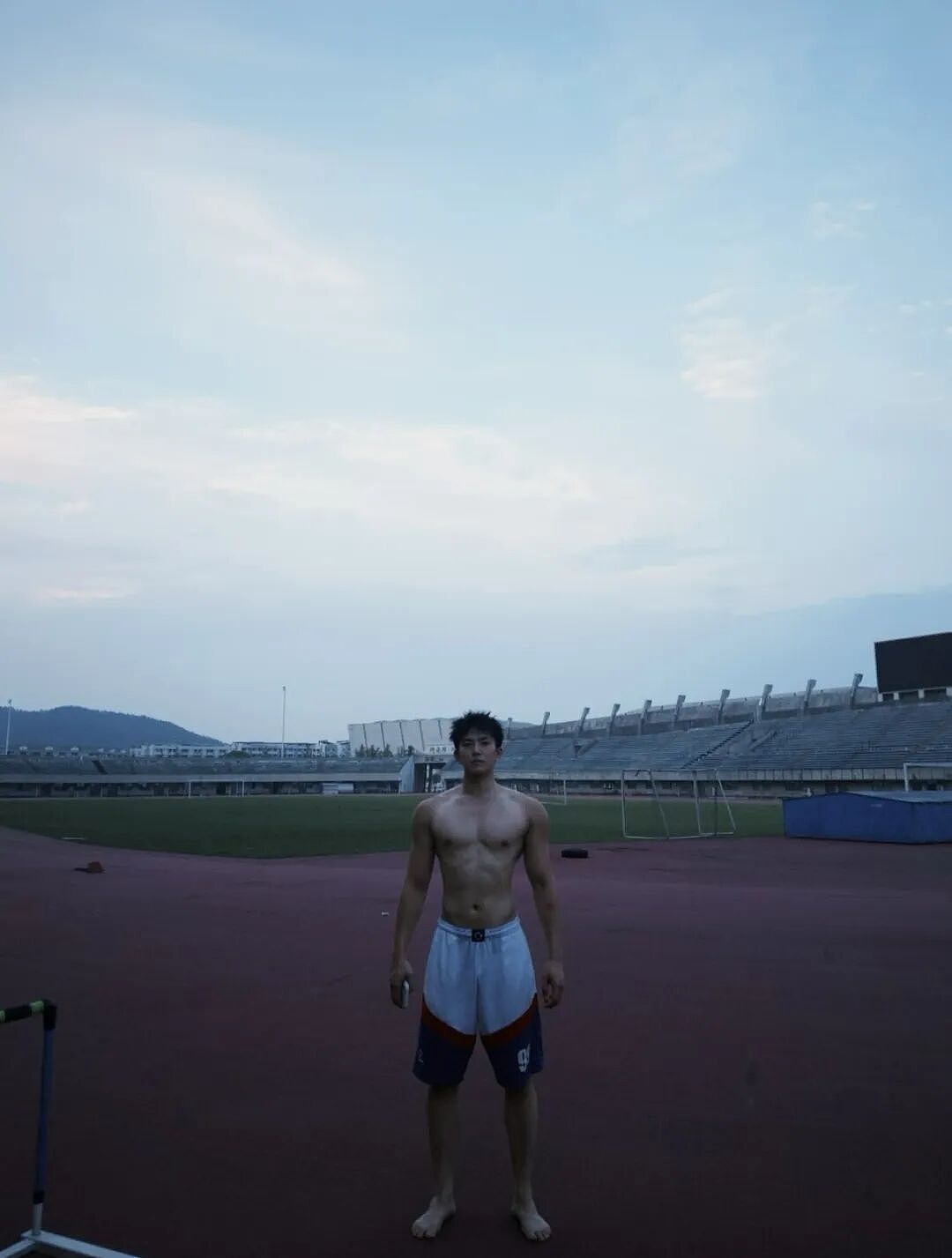 【帅哥】中南大学肌肉校草男大，来自超帅男大的肌肉诱惑...（组图） - 11
