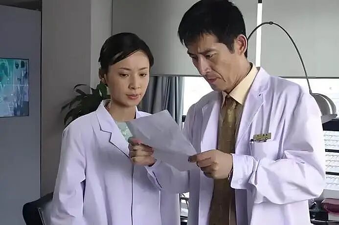 【情感】他俩原来是夫妻,相差16岁从戏里甜到戏外,如今儿女双全幸福圆满(组图) - 16