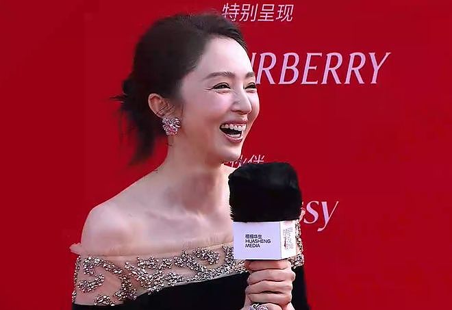 红毯上40+女星状态，有姐弟恋有单亲妈妈，过得好不好写在脸上（组图） - 8