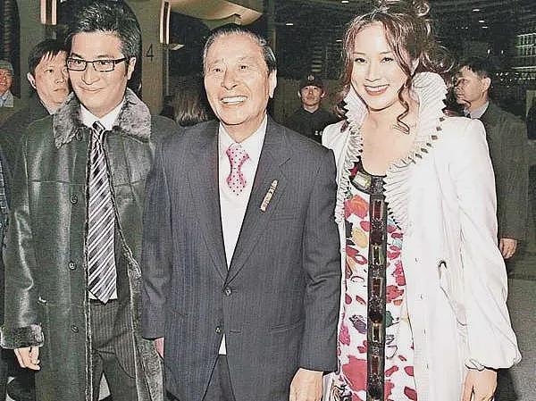 42岁徐子淇不装了!高调上Vogue封面,千亿儿媳要变“当家主母”(组图) - 59