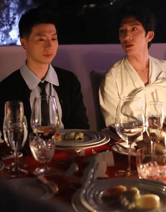 刘雯井柏然牵手回酒店,和倪妮同框不怕尴尬,前任笑得很释然(组图) - 3